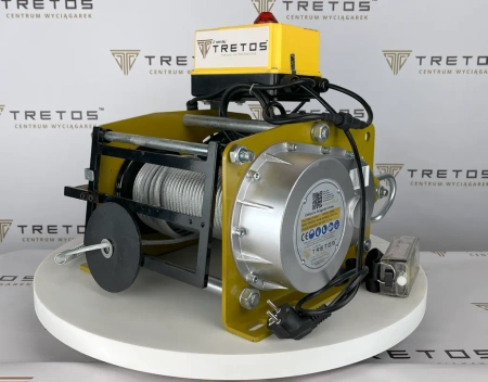 Wciągarka 500kg, 40m, pilot radiowy Wciągarka Budowlana TRETOS Military (TR-50040) + ramię do wciągarki TRETOS Military 300-600 kg (TR-60065)