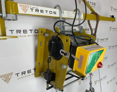 Wciągarka 500kg, 40m, pilot radiowy Wciągarka Budowlana TRETOS Military (TR-50040) + ramię do wciągarki TRETOS Military 300-600 kg (TR-60065)