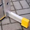 Drabina aluminiowa profesjonalna ALOSS FORTE 3x15 (wysokość robocza: 12,35m) + Aluminiowy uchwyt na kalenicę dach uniwersalny adaptacja 99682798